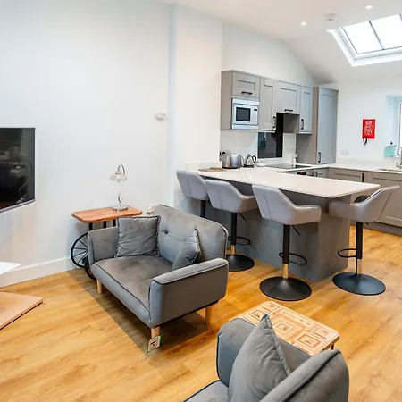 Town Centre Duplex 4 شقة هاروغايت